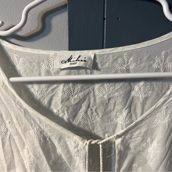 Miho’s Italy - White Eyelet Tunic with Tassels - Picture 2 of 7